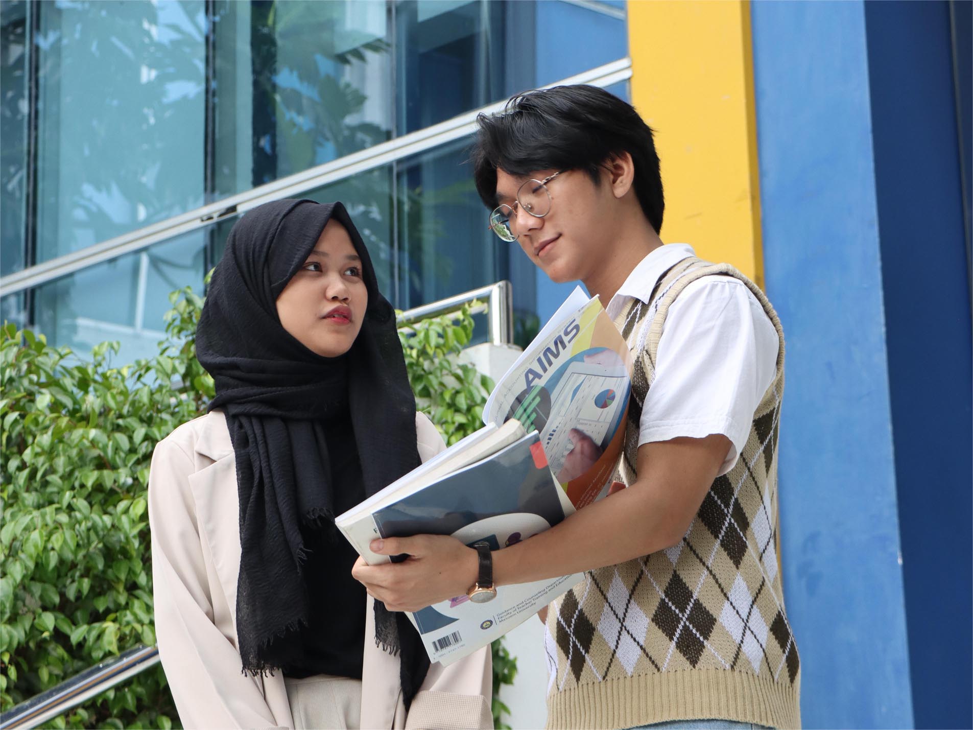 Mungkinkah Kuliah S1 Pendidikan Bahasa Inggris Secara Gratis Hingga Lulus Melalui Jalur Beasiswa Rektor