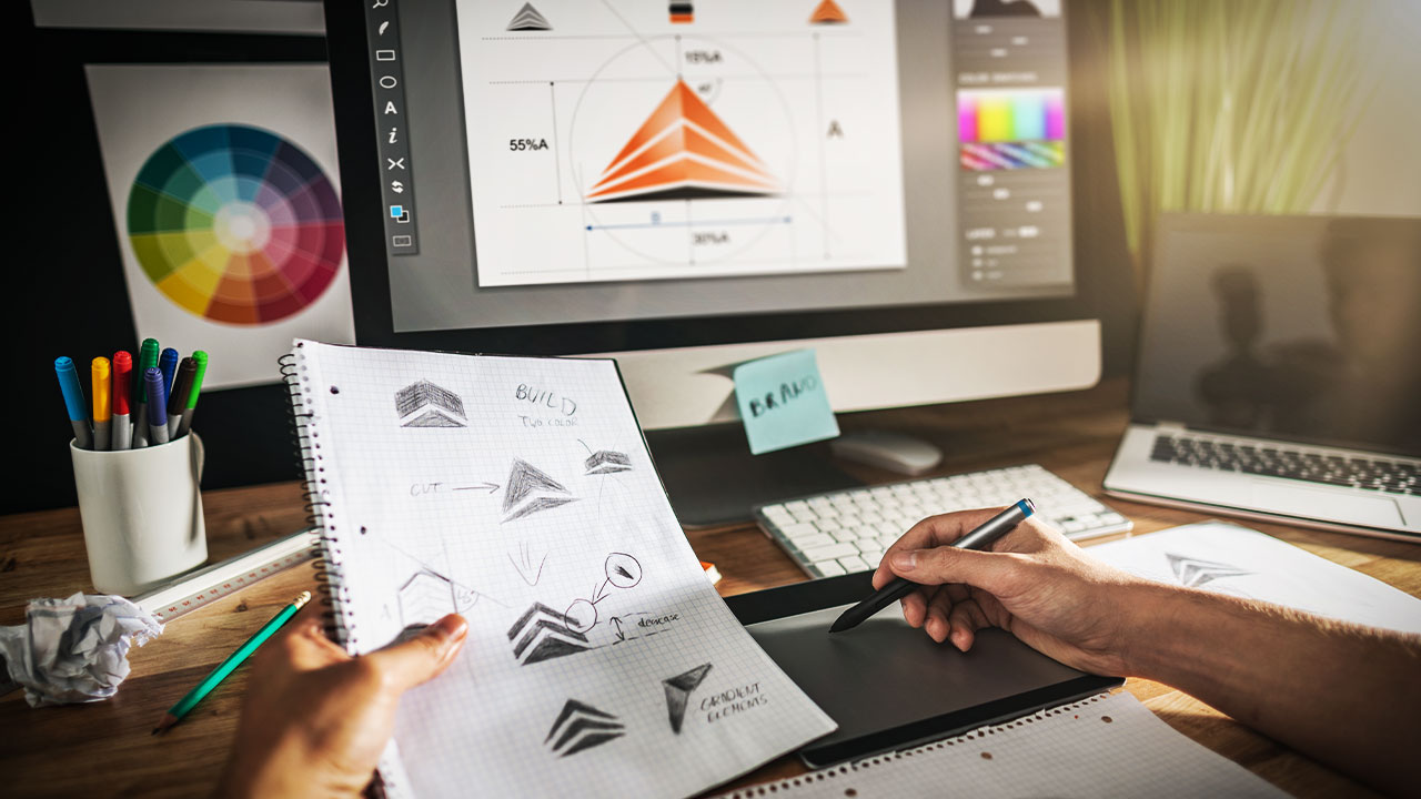 Promosi Cerdas untuk Menjadi Freelance Desain Sukses di Sosmed Bersama Rajakomen.com