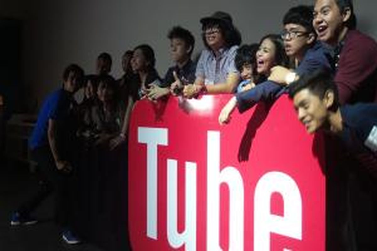 Cara Mudah Menjadi YouTuber dan Maksimalkan Penghasilan dengan Rajakomen.com