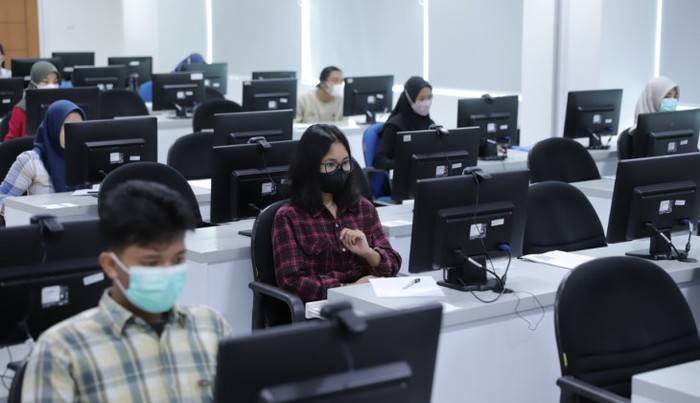 Prediksi Passing Grade SNBT UGM 2026 Berdasarkan Daya Tampung Dan Peminat