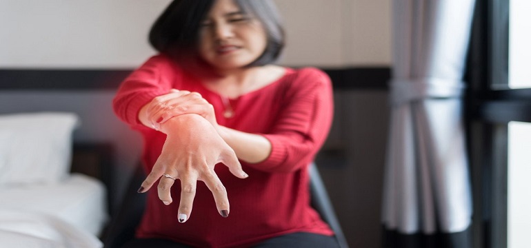 Ketahui Beberapa Faktor Risiko Seseorang Menderita Rematik