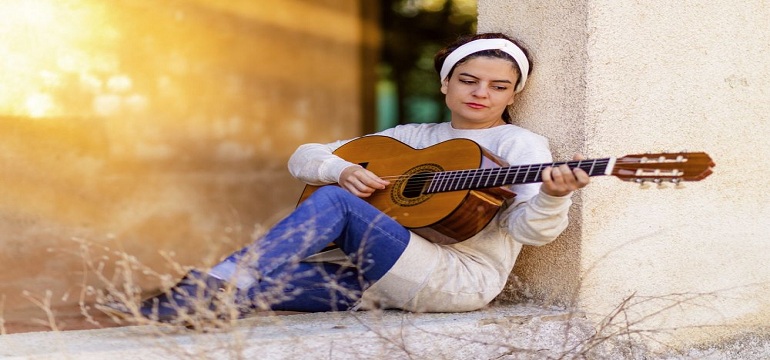 Pengen Belajar Chord Gitar Mudah di Chordtela.com Saja
